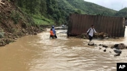 Mưa lũ ở Sơn La, Việt Nam. [Ảnh minh hoạ]