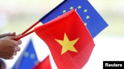 EU kêu gọi chính quyền Việt Nam “trả tự do cho tất cả những người bị giam giữ vì thực hiện quyền tự do ngôn luận”.