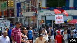 New York’ta Adalet Yürüyüşüne Destek
